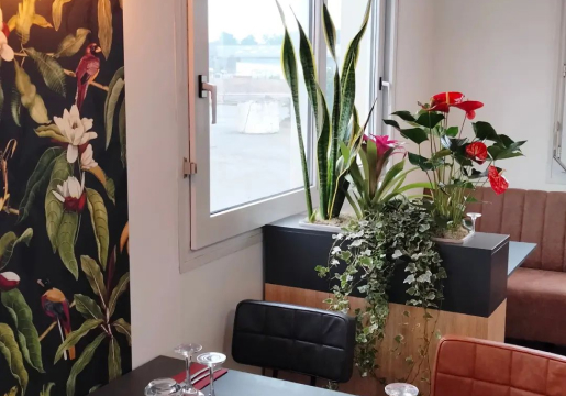 Fleurissement de salles de restaurants, réception, de lieux de culte à Champagné et le Mans (72)